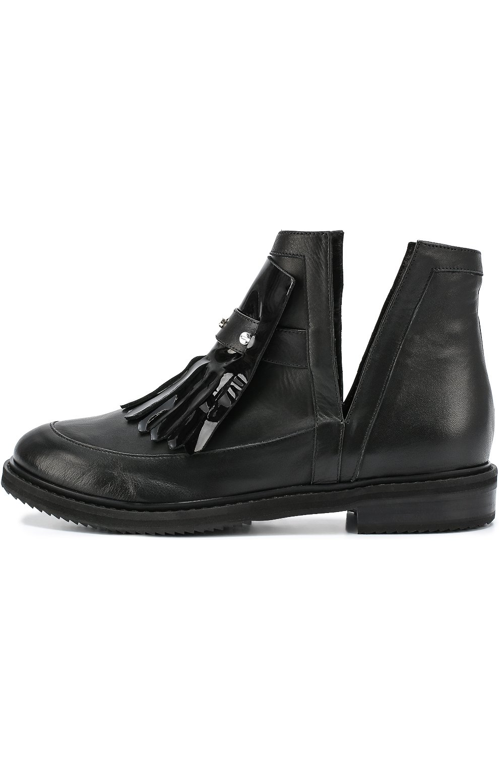 Кожаные ботинки с бахромой и заклепками