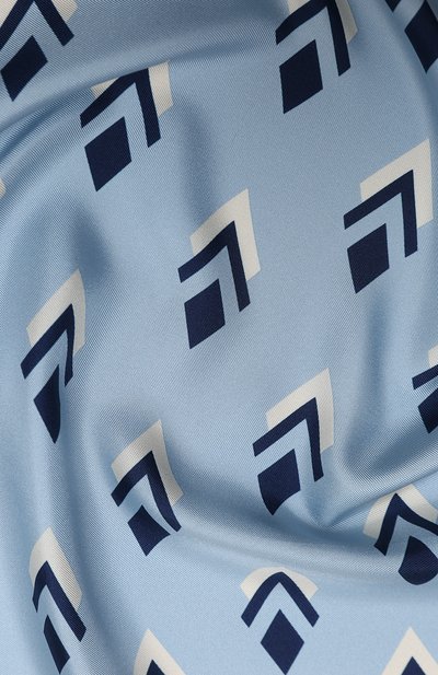 Шелковый платок VALENTINO голубого цвета по цене 51450 руб., арт. UW2EI114/VMM, фото 2 Шелковый платок VALENTINO, арт. UW2EI114/VMM, фото 2