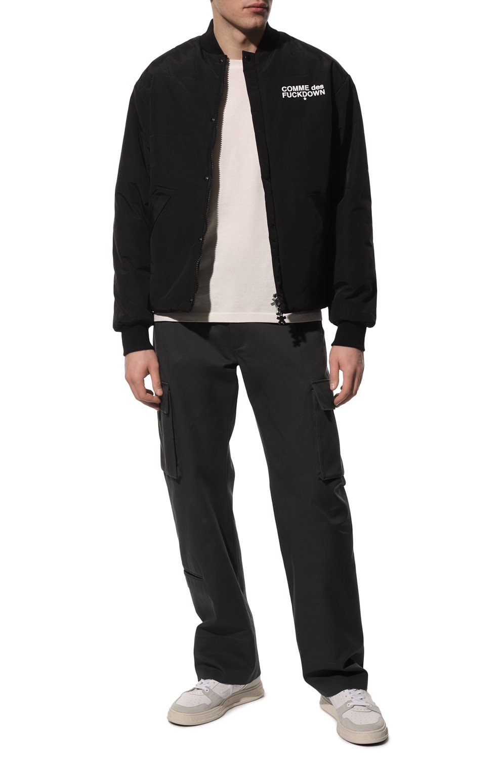 Утепленный бомбер COMME DES FUCKDOWN черного цвета по цене 35450 руб., арт. CDFU1741, фото 2 Утепленный бомбер COMME DES FUCKDOWN, арт. CDFU1741, фото 2