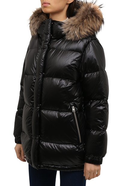 Пуховик WOOLRICH черного цвета по цене 117500 руб., арт. CFWW0U0584FR/UT1702, фото 3 Пуховик WOOLRICH, арт. CFWW0U0584FR/UT1702, фото 3