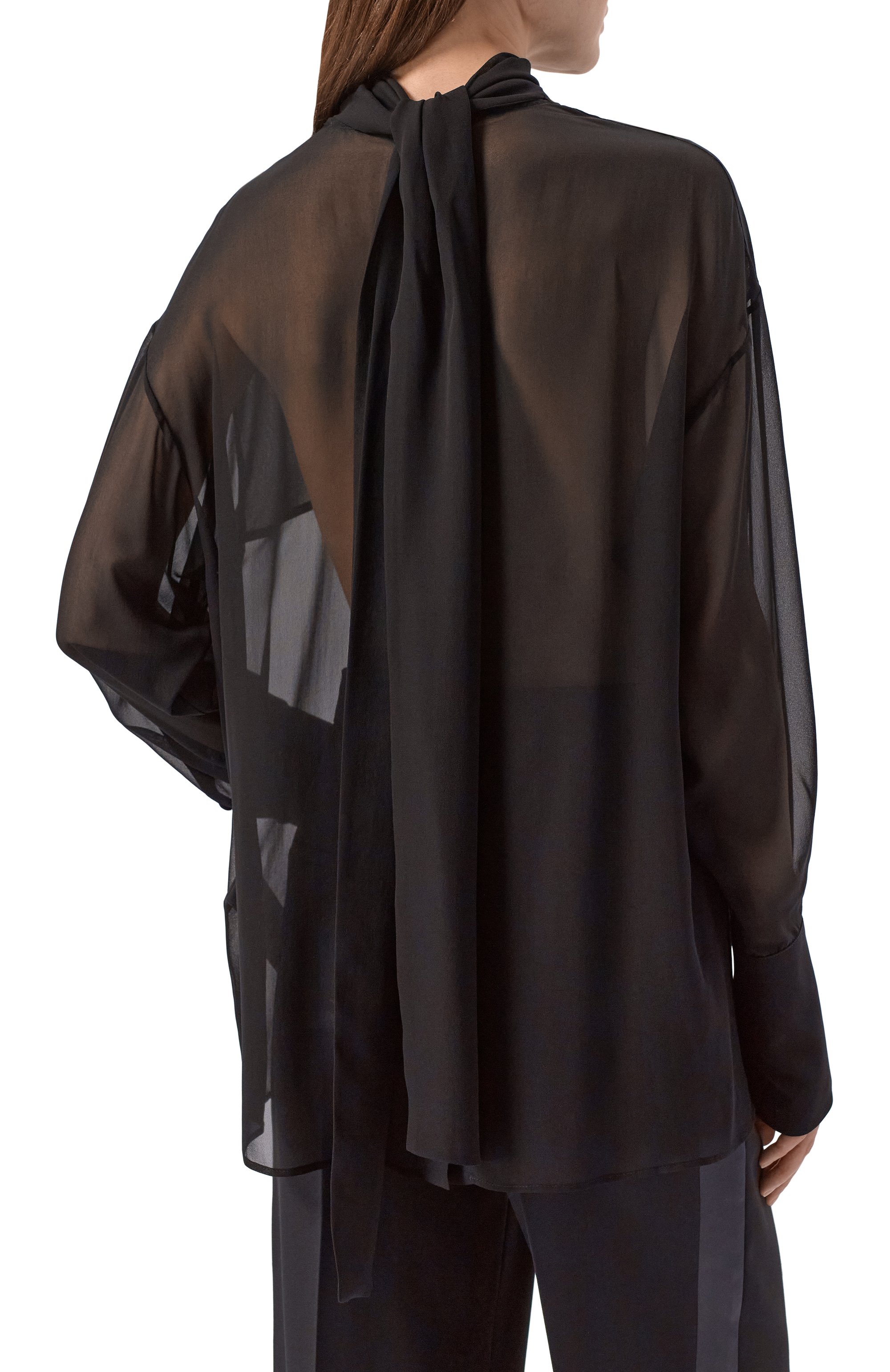 Шелковая блузка ARMARIUM черного цвета по цене 120000 руб., арт. ARMFWSH11/SE08, фото 4 Шелковая блузка ARMARIUM, арт. ARMFWSH11/SE08, фото 4