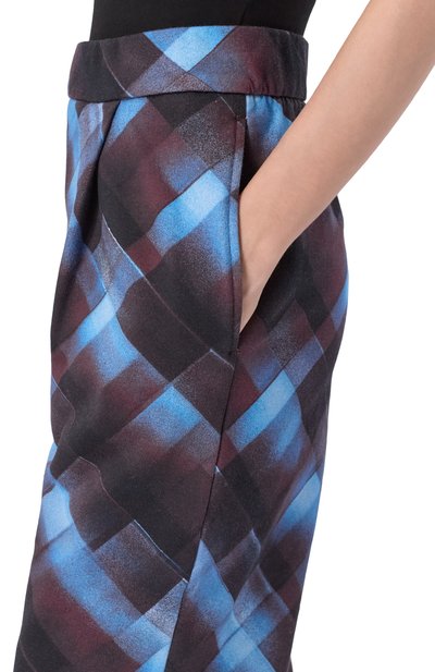 Хлопковые брюки DRIES VAN NOTEN разноцветного цвета по цене 72200 руб., арт. 252-011142-2614, фото 5 Хлопковые брюки DRIES VAN NOTEN, арт. 252-011142-2614, фото 5