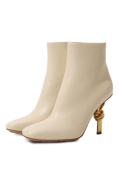 Женские кожаные ботильоны knot BOTTEGA VENETA кремвого цвета, арт. 763831/V3M70 | Фото 1 (Драгоценные камни: Проставлено; Каблук высота: Высокий; Материал сплава: Проставлено; Подошва: Плоская; Материал внутренний: Натуральная кожа; Материал утеплителя: Без утеплителя; Каблук тип: Фигурный; Материал внешний: Натуральная кожа)