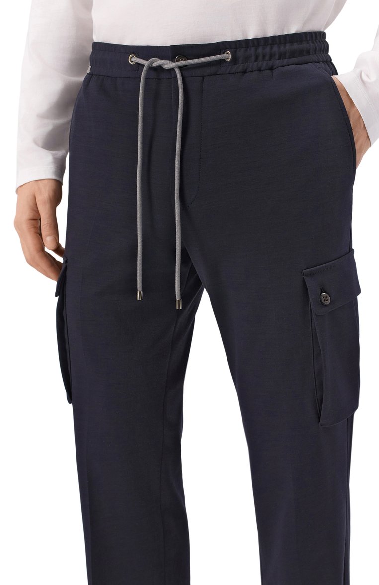 Мужские брюки-карго из шерсти и хлопка CORNELIANI темно-синего цвета, арт. 254L14-2518800 | Фото 5 (Материал внешний: Хлопок, Шерсть; Длина (брюки, джинсы): Стандартные; Силуэт М (брюки): Карго; Случай: Повседневный; Стили: Кэжуэл)