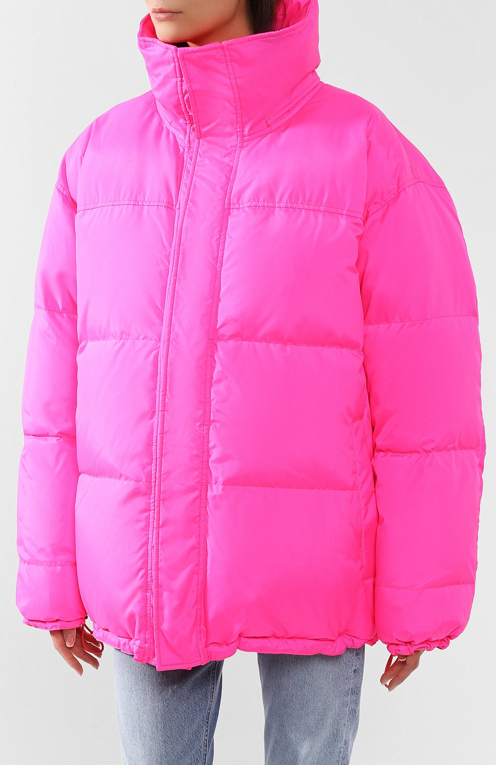 Пуховик VETEMENTS розового цвета по цене 147000 руб., арт. UAH20JA800/W, фото 3 Пуховик VETEMENTS, арт. UAH20JA800/W, фото 3