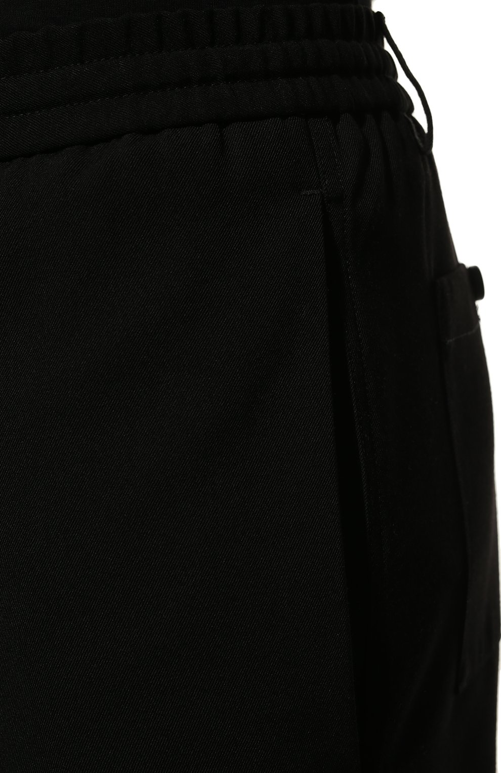 Шорты AMI черного цвета по цене 31850 руб., арт. HS0300.219, фото 5 Шорты AMI, арт. HS0300.219, фото 5