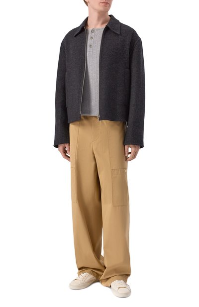 Хлопковый лонгслив-хенли DRIES VAN NOTEN серого цвета по цене 42850 руб., арт. 021121/3136, фото 2 Хлопковый лонгслив-хенли DRIES VAN NOTEN, арт. 021121/3136, фото 2