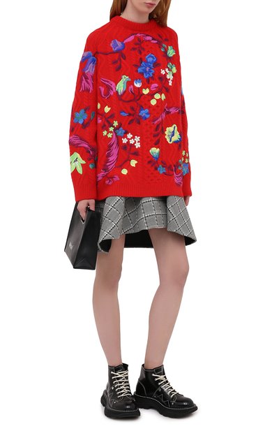 Шерстяной свитер VERSACE красного цвета по цене 299500 руб., арт. A87697/A237035, фото 2 Шерстяной свитер VERSACE, арт. A87697/A237035, фото 2