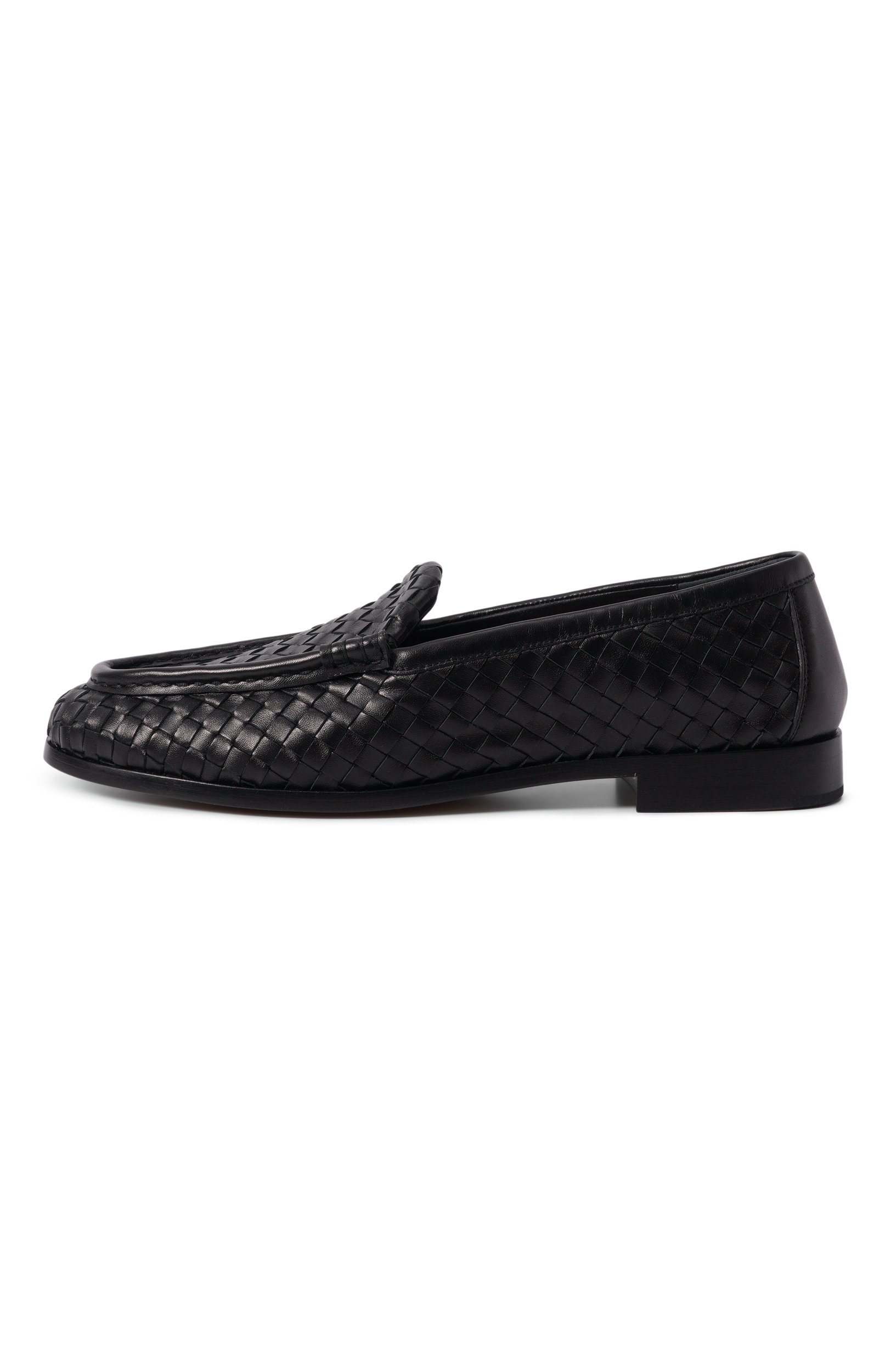 Кожаные лоферы silenzio BOTTEGA VENETA черного цвета по цене 165000 руб., арт. 867565/V2ED0, фото 3 Кожаные лоферы silenzio BOTTEGA VENETA, арт. 867565/V2ED0, фото 3