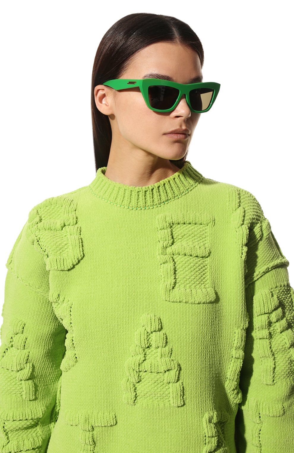 Солнцезащитные очки BOTTEGA VENETA зеленого цвета по цене 44400 руб., арт. BV1121S 005, фото 2 Солнцезащитные очки BOTTEGA VENETA, арт. BV1121S 005, фото 2