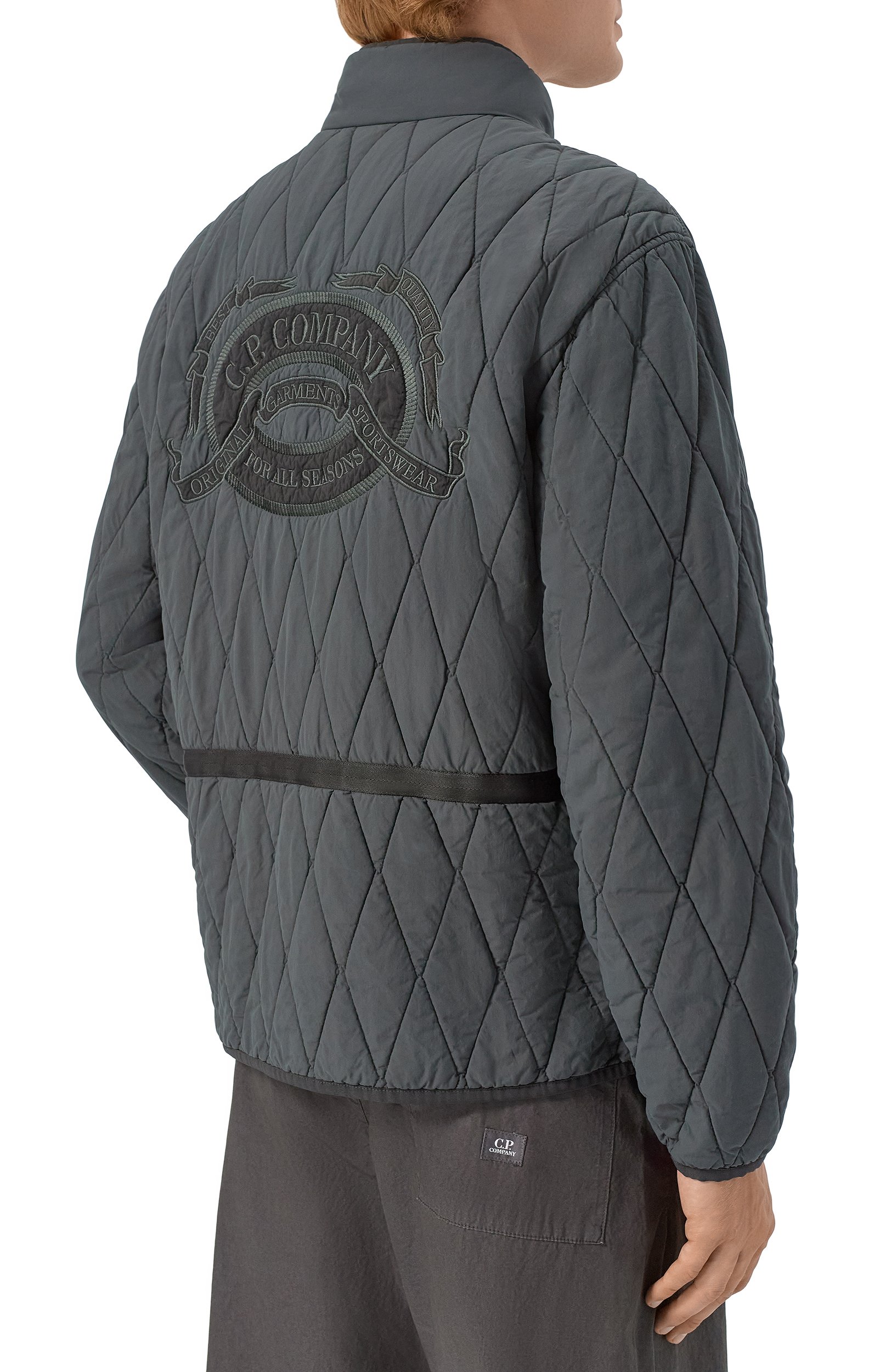 Утепленная куртка C.P. COMPANY темно-серого цвета по цене 69950 руб., арт. 21CM0W239A/110745G, фото 4 Утепленная куртка C.P. COMPANY, арт. 21CM0W239A/110745G, фото 4
