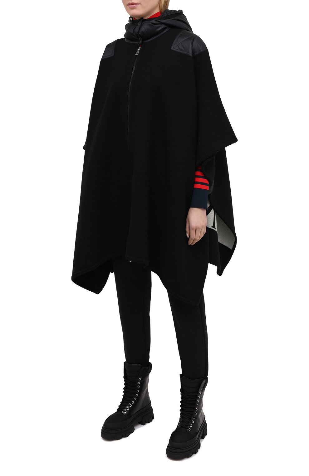 Шерстяное пончо MONCLER черного цвета по цене 99500 руб., арт. G1-093-3G515-00-A0189, фото 3 Шерстяное пончо MONCLER, арт. G1-093-3G515-00-A0189, фото 3