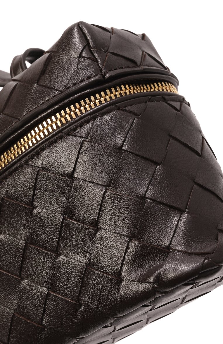 Женская сумка bang bang BOTTEGA VENETA темно-коричневого цвета, арт. 789109/V3IV1 | Фото 3 (Размер: small; Материал: Натуральная кожа; Автоматизация ТО: Проставлено; Ремень/цепочка: На ремешке; Автоматизация состава: Проставлено)
