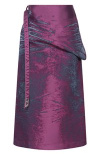 Фиолетовый