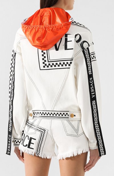 Джинсовая куртка VERSACE белого цвета по цене 272000 руб., арт. A81734/A216359, фото 4 Джинсовая куртка VERSACE, арт. A81734/A216359, фото 4
