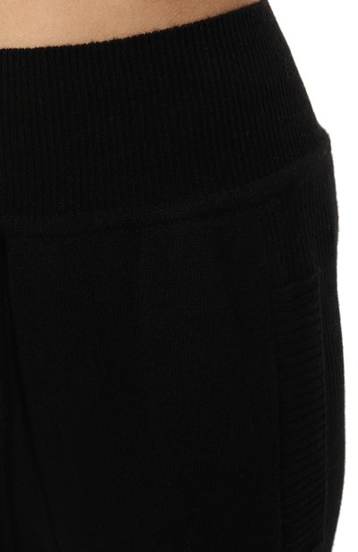 Кашемировые джоггеры FREEAGE черного цвета по цене 48500 руб., арт. FWW1910613BK, фото 5 Кашемировые джоггеры FREEAGE, арт. FWW1910613BK, фото 5