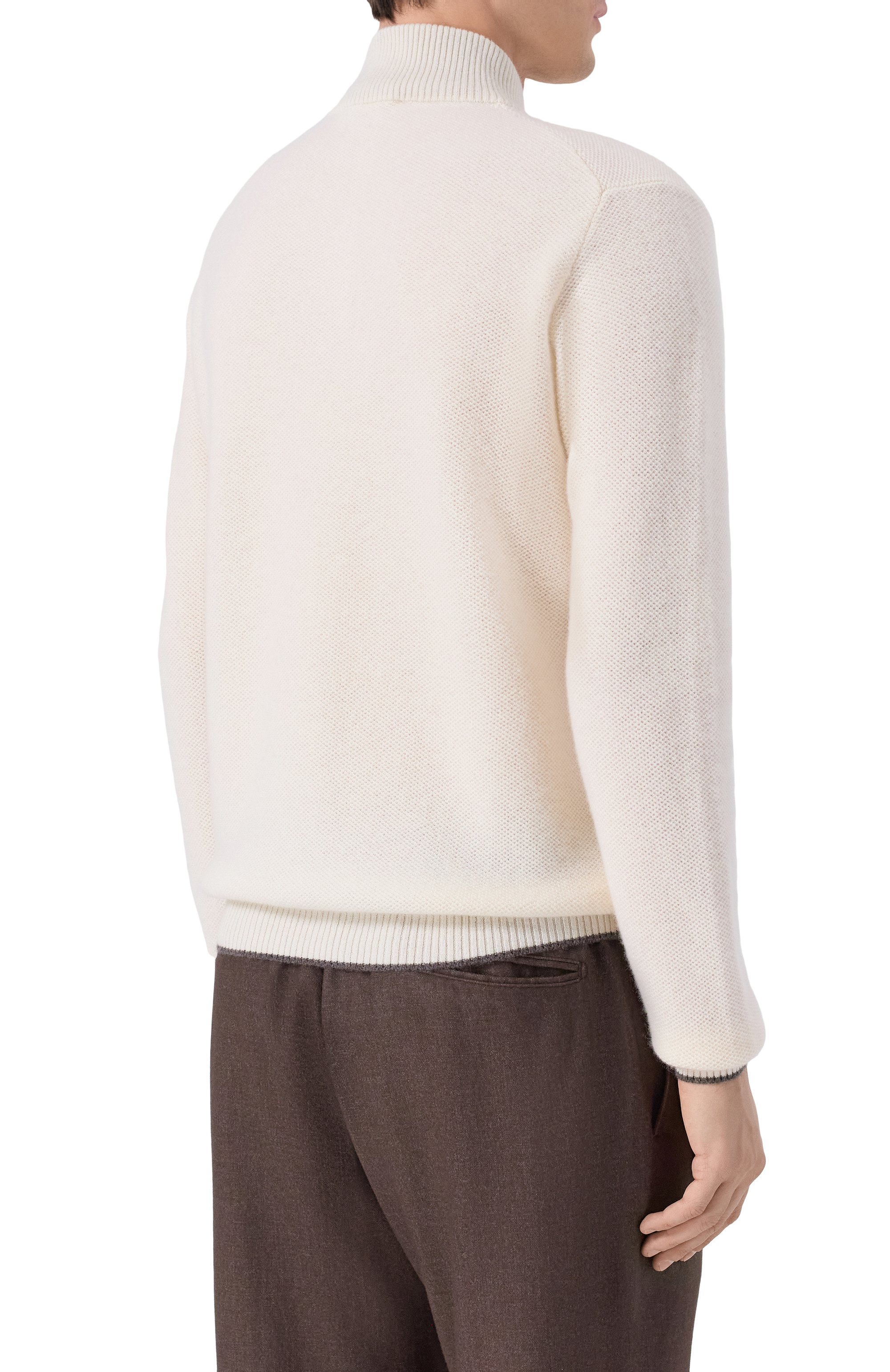 Кашемировый джемпер ANDREA CAMPAGNA белого цвета по цене 128500 руб., арт. WU26WS310-07-FWS263, фото 4 Кашемировый джемпер ANDREA CAMPAGNA, арт. WU26WS310-07-FWS263, фото 4