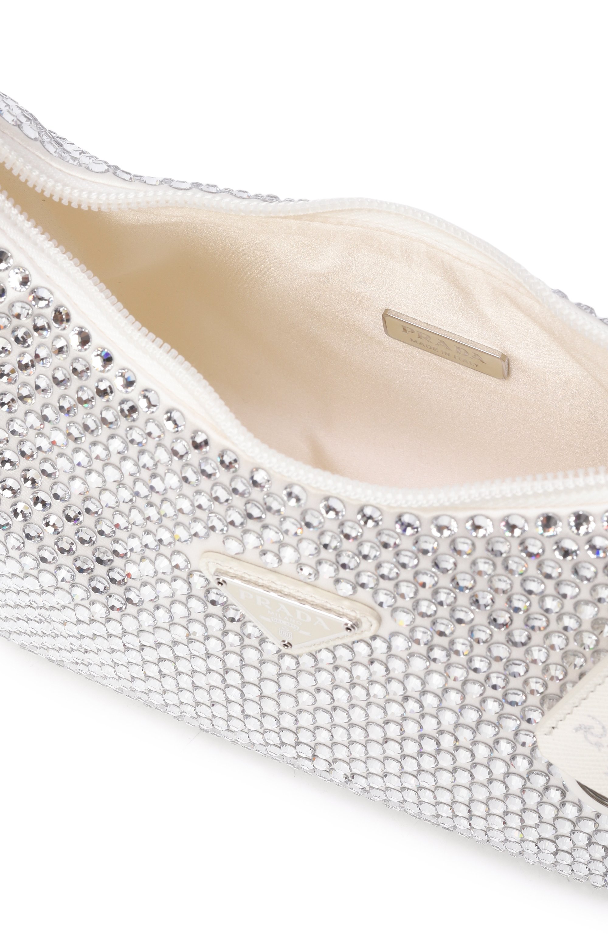 Сумка re-edition 2000 mini PRADA белого цвета по цене 289500 руб., арт. 1NE515/2AWL, фото 5 Сумка re-edition 2000 mini PRADA, арт. 1NE515/2AWL, фото 5