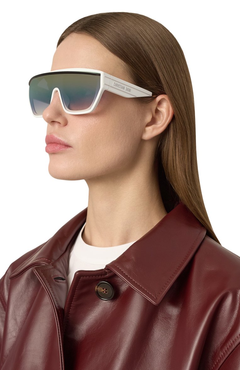 Женские солнцезащитные очки DIOR EYEWEAR золотого цвета, арт. DI0RCLUB M7U 51A5 | Фото 2 (Нос: Не проставлено; Региональные ограничения белый список (Axapta Mercury): Не проставлено; Материал: Пластик; Тип очков: С/з; Очки форма: Маска; Оптика Гендер: оптика-женское)