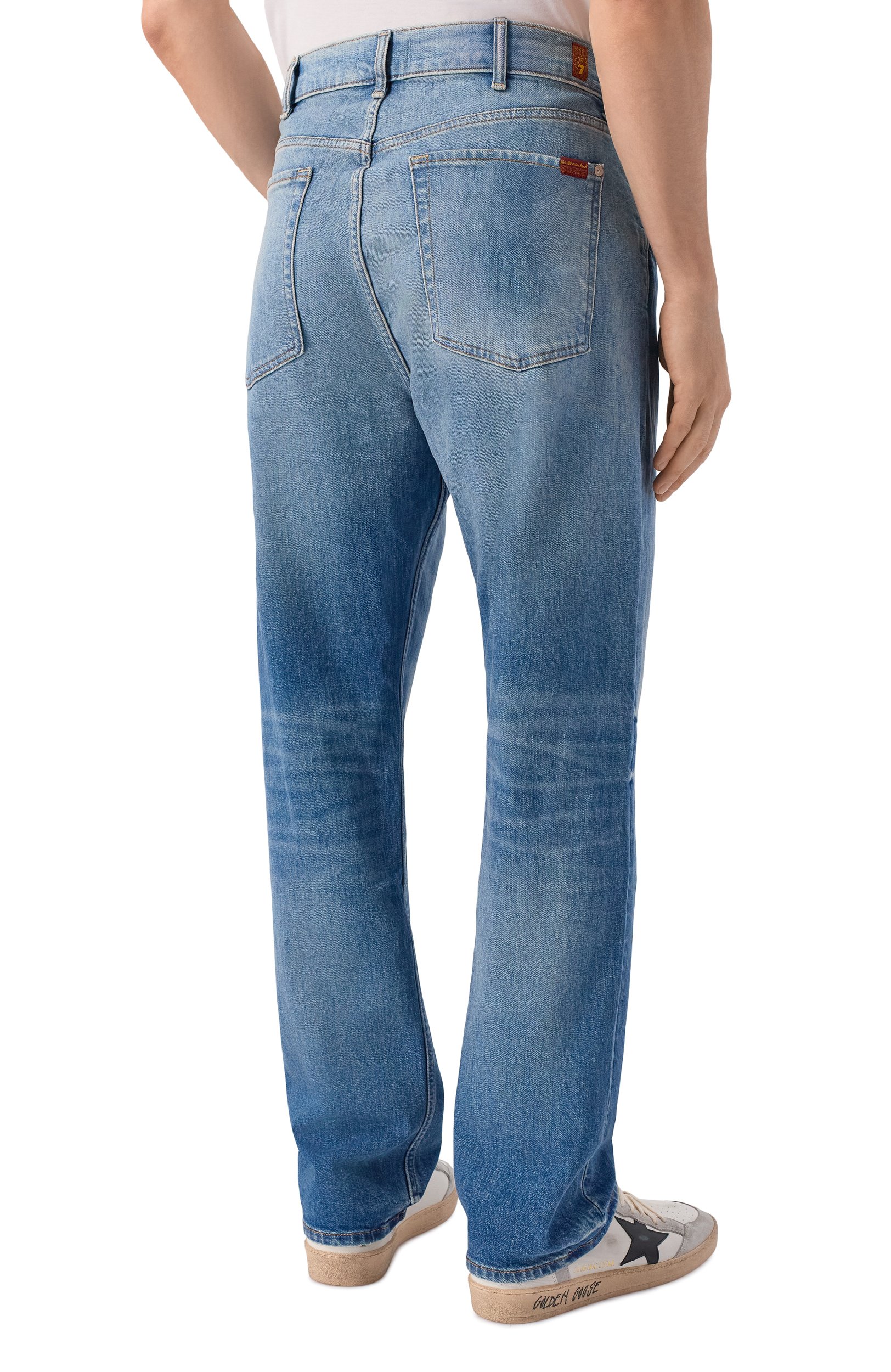 Джинсы straight 7 FOR ALL MANKIND голубого цвета по цене 31900 руб., арт. 7TD80K85-3NC, фото 4 Джинсы straight 7 FOR ALL MANKIND, арт. 7TD80K85-3NC, фото 4
