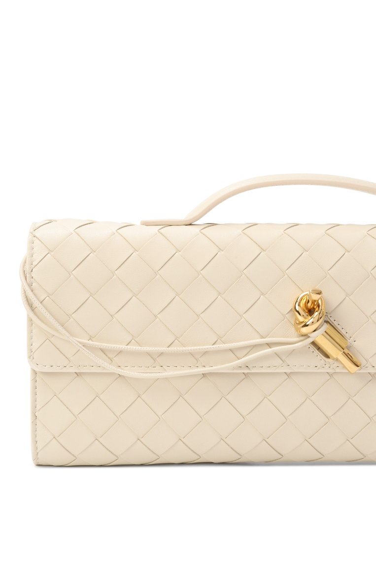 Женский клатч andiamo BOTTEGA VENETA кремового цвета, арт. 741511/VCPP3 | Фото 3 (Материал: Натуральная кожа; Размер: medium; Автоматизация ТО: Проставлено; Автоматизация состава: Проставлено; Женское Кросс-КТ: Клатч-клатчи)