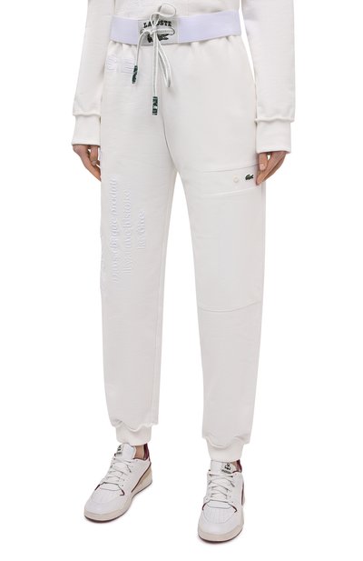 Хлопковые джоггеры LACOSTE белого цвета по цене 29950 руб., арт. XH024470V, фото 3 Хлопковые джоггеры LACOSTE, арт. XH024470V, фото 3