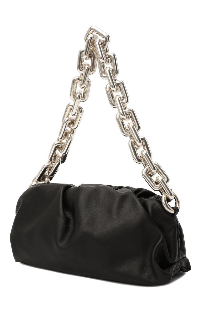 Женская сумка chain pouch BOTTEGA VENETA черного цвета, арт. 620230/VCP40 | Фото 4 (Сумки-технические: Сумки top-handle; Размер: medium; Материал: Натуральная кожа; Региональные ограничения белый список (Axapta Mercury): RU; Материал сплава: Проставлено; Драгоценные камни: Проставлено)