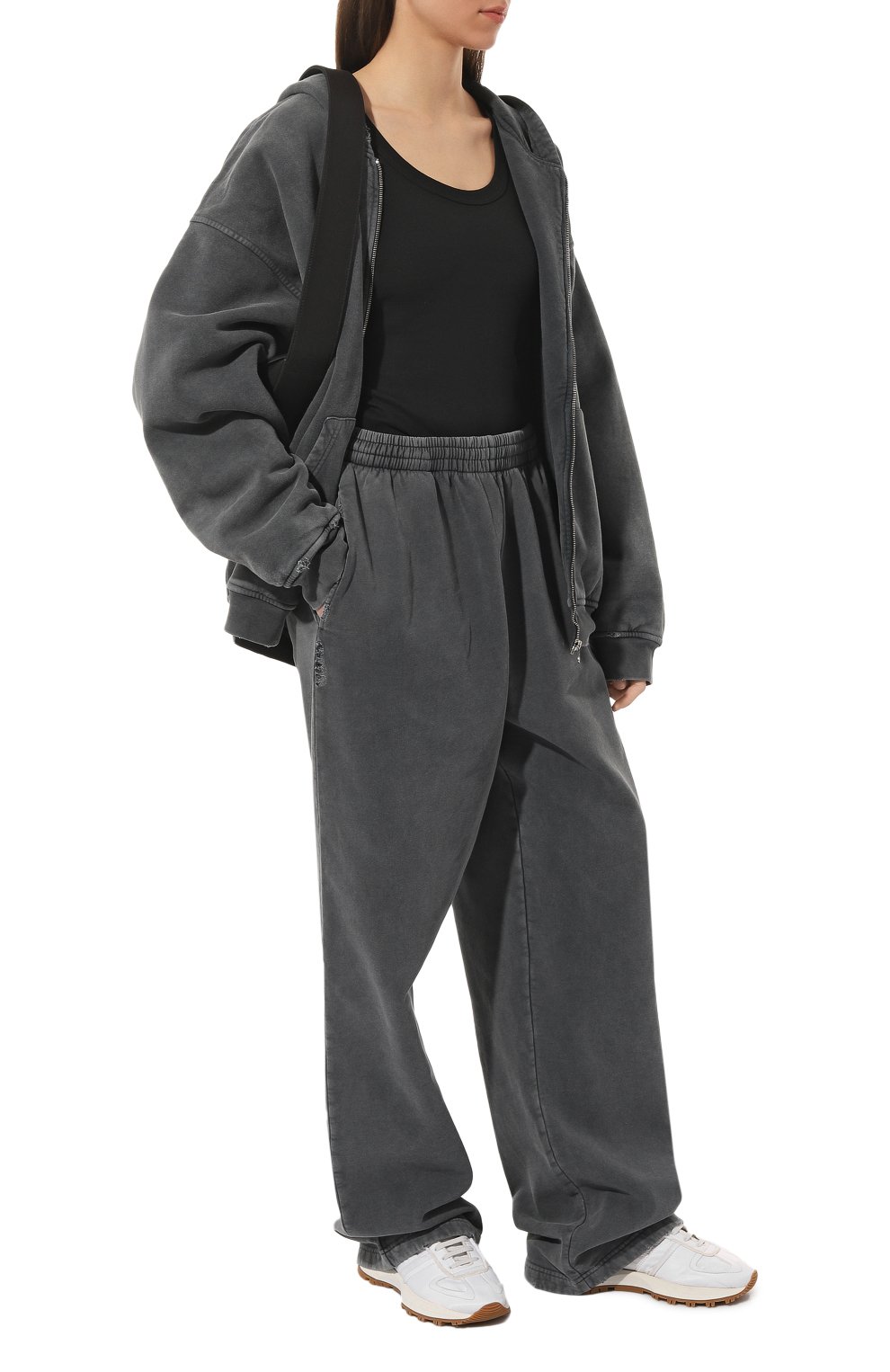 Хлопковые брюки MAINLESS темно-серого цвета по цене 28500 руб., арт. PT23-02-07-GR, фото 2 Хлопковые брюки MAINLESS, арт. PT23-02-07-GR, фото 2