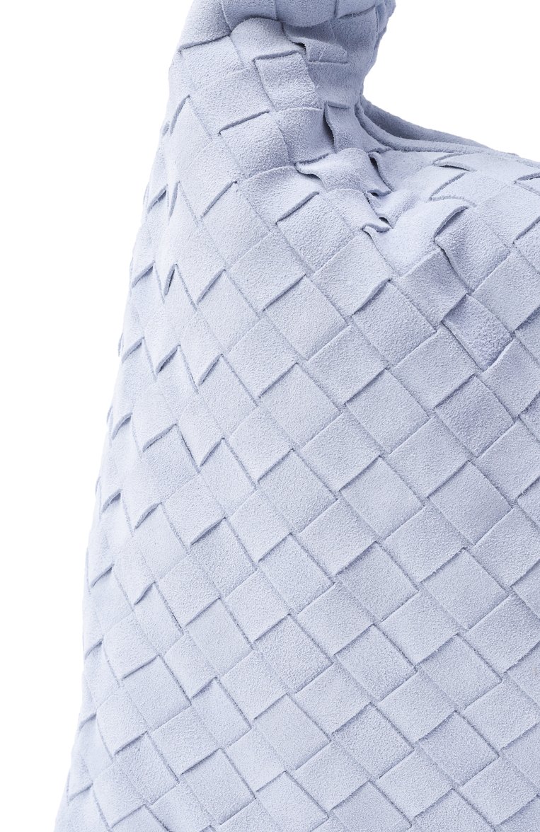 Женская сумка hop small BOTTEGA VENETA светло-голубого цвета, арт. 796262/V1QE3 | Фото 3 (Размер: small; Автоматизация ТО: Проставлено; Автоматизация состава: Проставлено; Материал: Натуральная кожа, Натуральная замша)