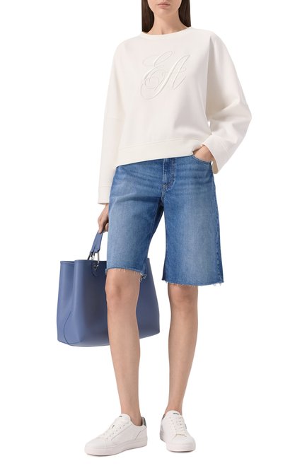 Женский хлопковый свитшот EMPORIO ARMANI белого цвета, арт. EW000482/AF10002 | Фото 2 (Материал внешний: Хлопок; Рукава: Длинные; Драгоценные камни: Проставлено; Длина (для топов): Стандартные; Материал сплава: Проставлено)