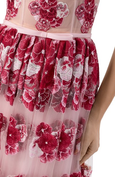 Платье GIAMBATTISTA VALLI белого цвета по цене 1075000 руб., арт. 26SSPVCA5128/44RIC, фото 4 Платье GIAMBATTISTA VALLI, арт. 26SSPVCA5128/44RIC, фото 4