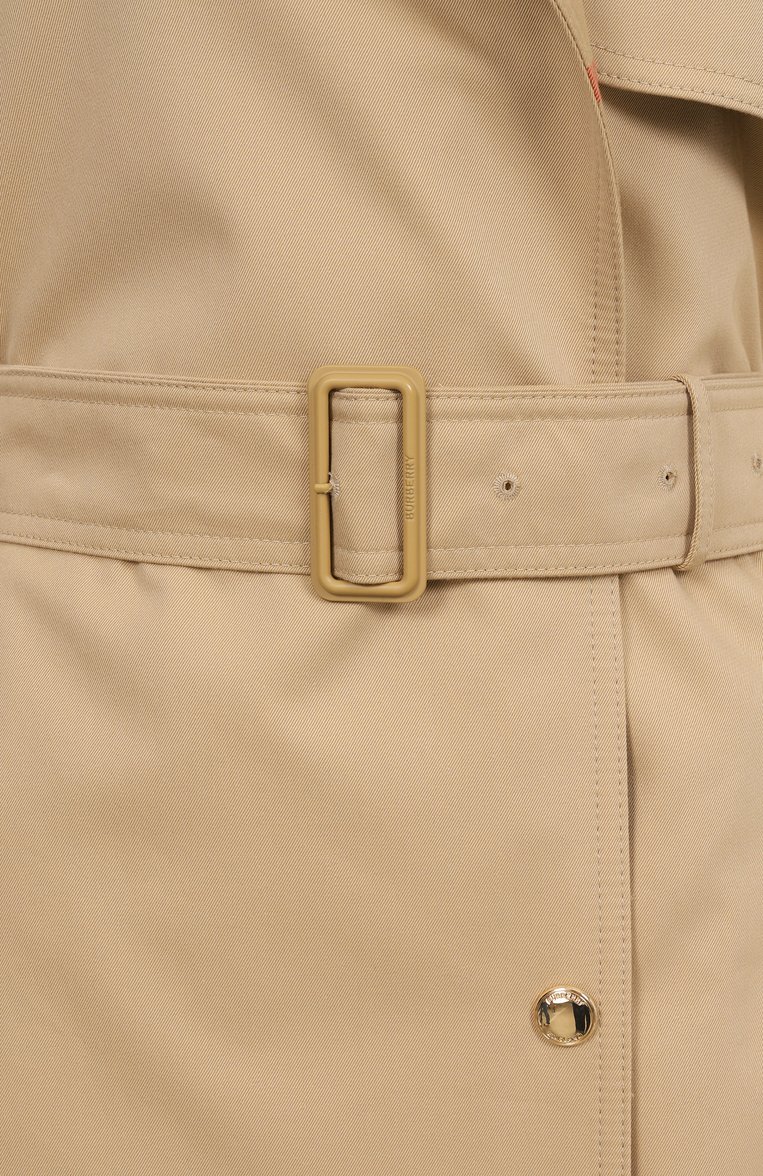 Женский хлопковый тренч BURBERRY бежевого цвета, арт. 8076363 | Фото 6 (Кросс-КТ: Куртка; Материал внешний: Хлопок; Длина (верхняя одежда): До колена; Материал подклада: Хлопок; Рукава: Длинные; Стили: Классический)