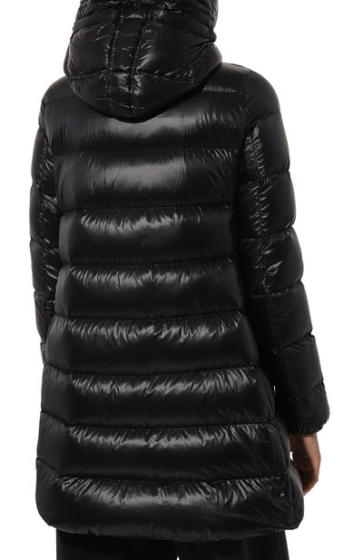 Пуховик suyen MONCLER черного цвета по цене 155500 руб., арт. 1B200-00-53052, фото 4 Пуховик suyen MONCLER, арт. 1B200-00-53052, фото 4