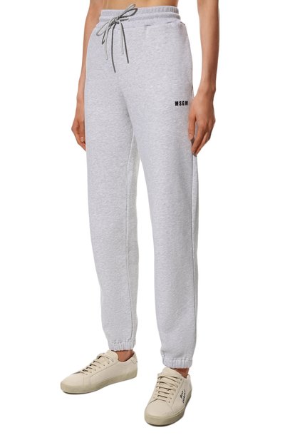 Хлопковые джоггеры MSGM серого цвета по цене 24550 руб., арт. 2000MDP500 200004, фото 3 Хлопковые джоггеры MSGM, арт. 2000MDP500 200004, фото 3