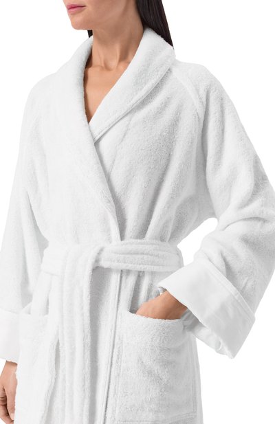 Халат unito FRETTE белого цвета по цене 29400 руб., арт. FR4645 D2060 G02S, фото 4 Халат unito FRETTE, арт. FR4645 D2060 G02S, фото 4