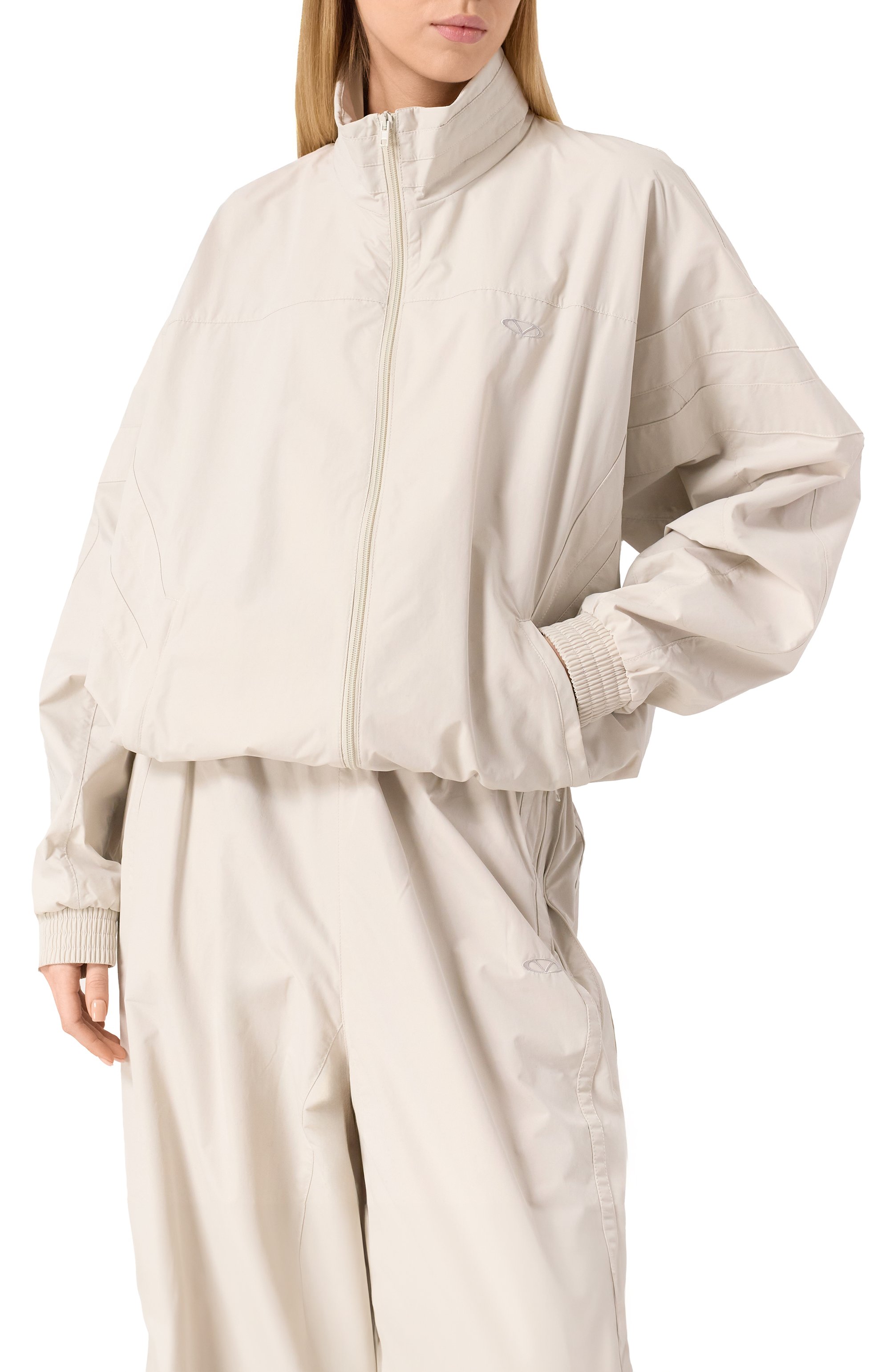 Ветровка VETEMENTS кремового цвета по цене 91950 руб., арт. UA66JA370W, фото 3 Ветровка VETEMENTS, арт. UA66JA370W, фото 3
