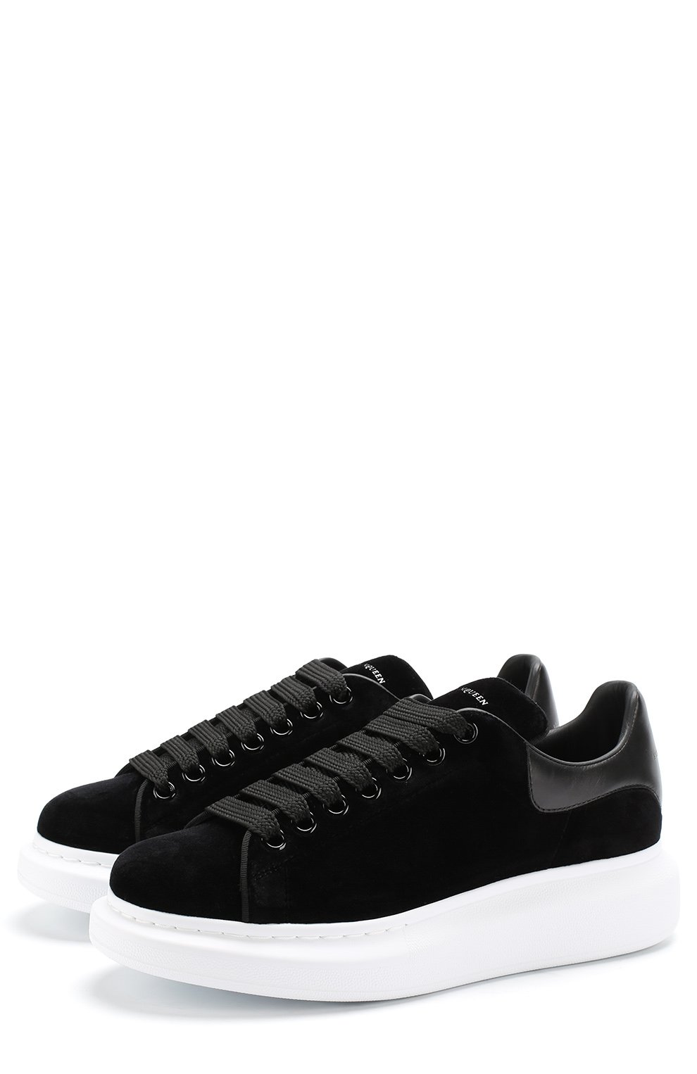 Бархатные кеды на массивной подошве ALEXANDER MCQUEEN черного цвета по цене 69700 руб., арт. 482142/W4FKT, фото 1 Бархатные кеды на массивной подошве ALEXANDER MCQUEEN, арт. 482142/W4FKT, фото 1