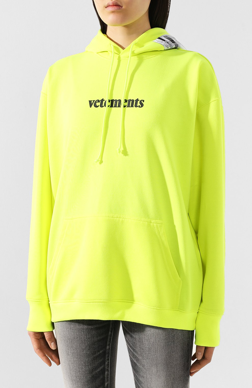 Худи VETEMENTS желтого цвета по цене 49350 руб., арт. SS20TR311 1620/W/FLU0 YELL0W, фото 3 Худи VETEMENTS, арт. SS20TR311 1620/W/FLU0 YELL0W, фото 3