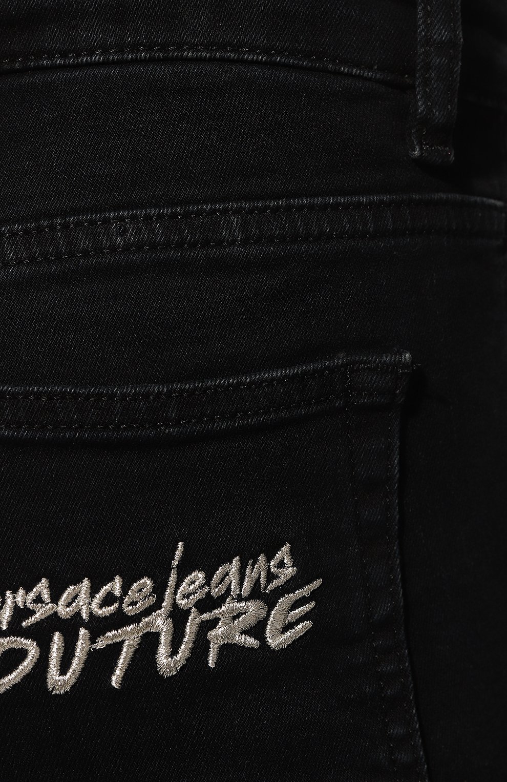 Джинсы VERSACE JEANS COUTURE черного цвета по цене 26500 руб., арт. 73HAB5K3-73DP500 C SKINNY CRYSTAL RIC VJC C D/CDW0, фото 5 Джинсы VERSACE JEANS COUTURE, арт. 73HAB5K3-73DP500 C SKINNY CRYSTAL RIC VJC C D/CDW0, фото 5
