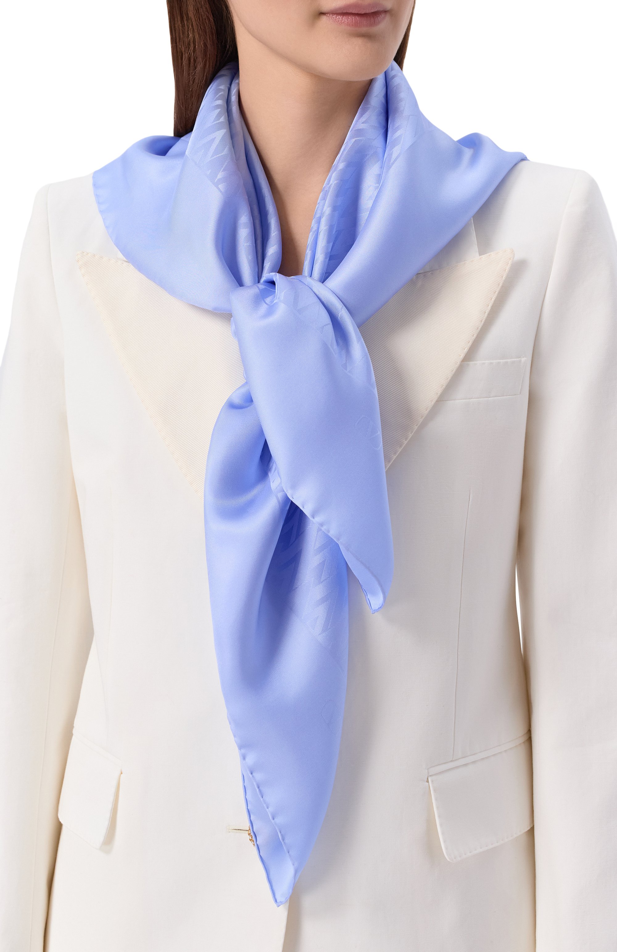 Шелковый платок VALENTINO голубого цвета по цене 55300 руб., арт. 8W2EI114/DAA, фото 2 Шелковый платок VALENTINO, арт. 8W2EI114/DAA, фото 2