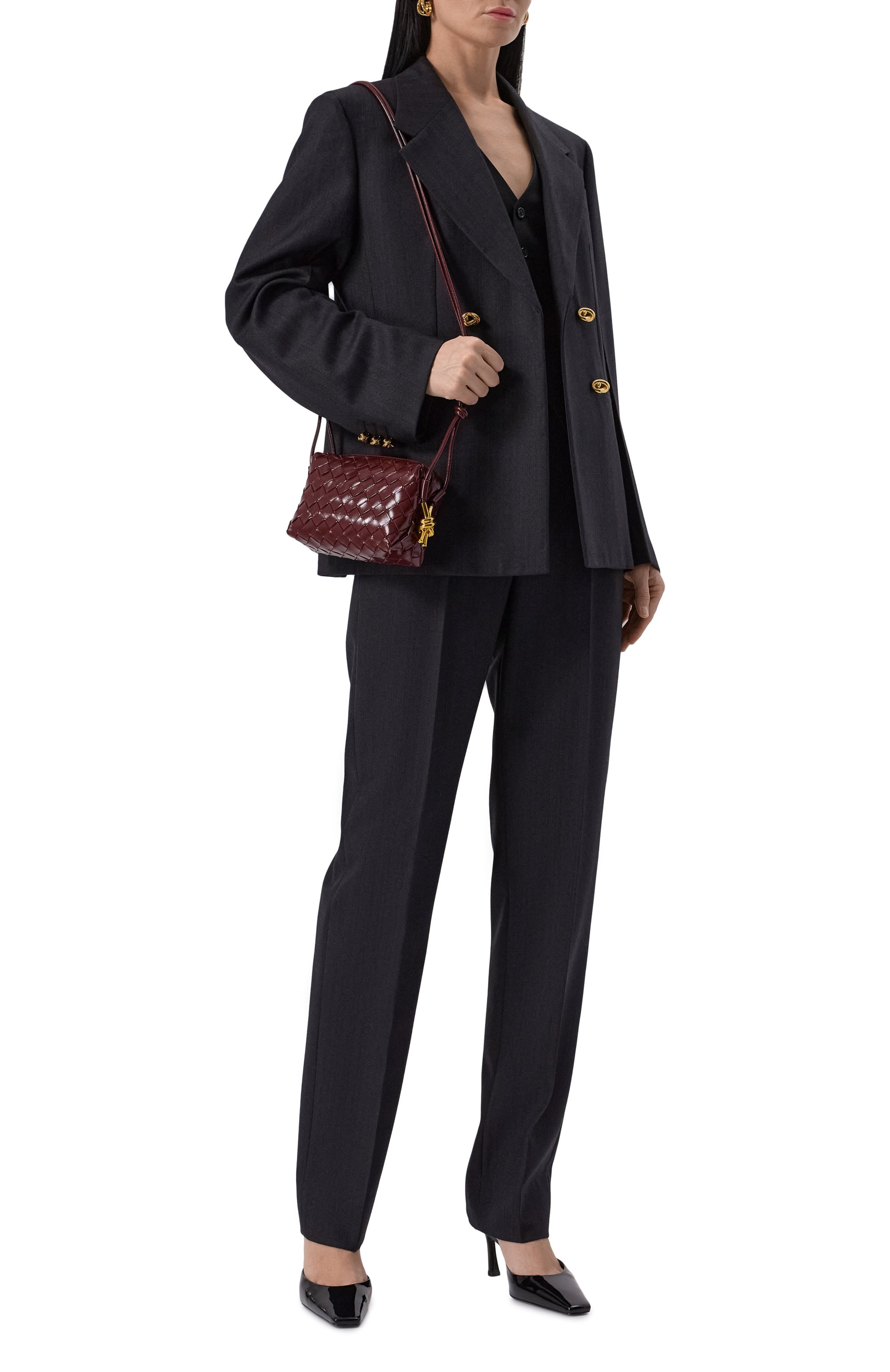 Шерстяные брюки BOTTEGA VENETA темно-синего цвета по цене 163000 руб., арт. 816188/V36K0, фото 2 Шерстяные брюки BOTTEGA VENETA, арт. 816188/V36K0, фото 2