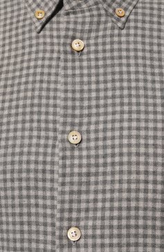 Мужская хлопковая рубашка KITON серого цвета, арт. UCIH0864302 | Фото 5 (Драгоценные камни: Проставлено; Материал внешний: Хлопок; Материал сплава: Проставлено; Рукава: Длинные; Воротник: Button down; Принт: Клетка; Манжеты: На пуговицах; Рубашки М: Regular Fit; Стили: Кэжуэл; Случай: Повседневный; Длина (для топов): Удлиненные)