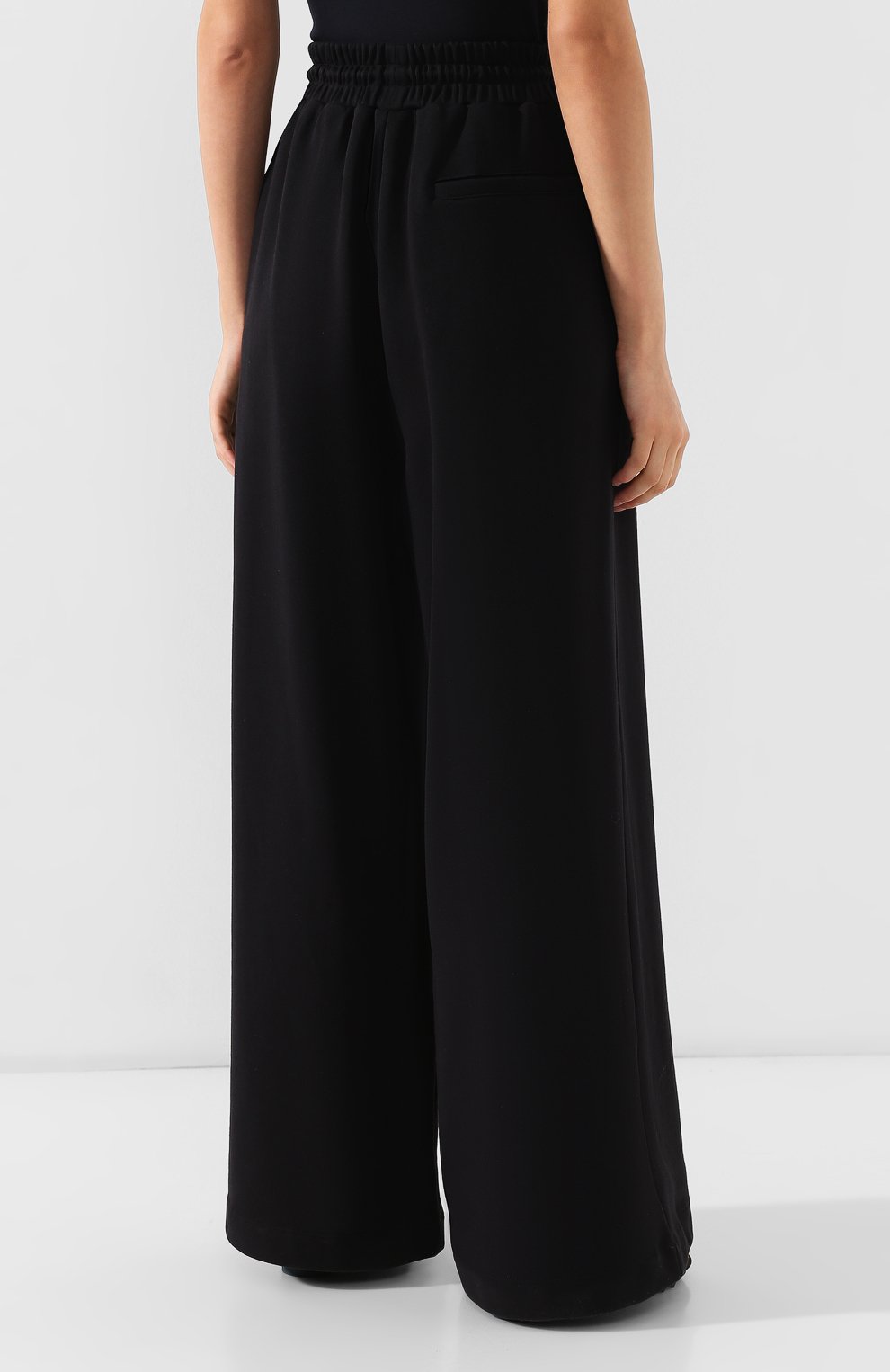 Хлопковые брюки DRIES VAN NOTEN черного цвета по цене 20700 руб., арт. 191-11115-7617, фото 4 Хлопковые брюки DRIES VAN NOTEN, арт. 191-11115-7617, фото 4