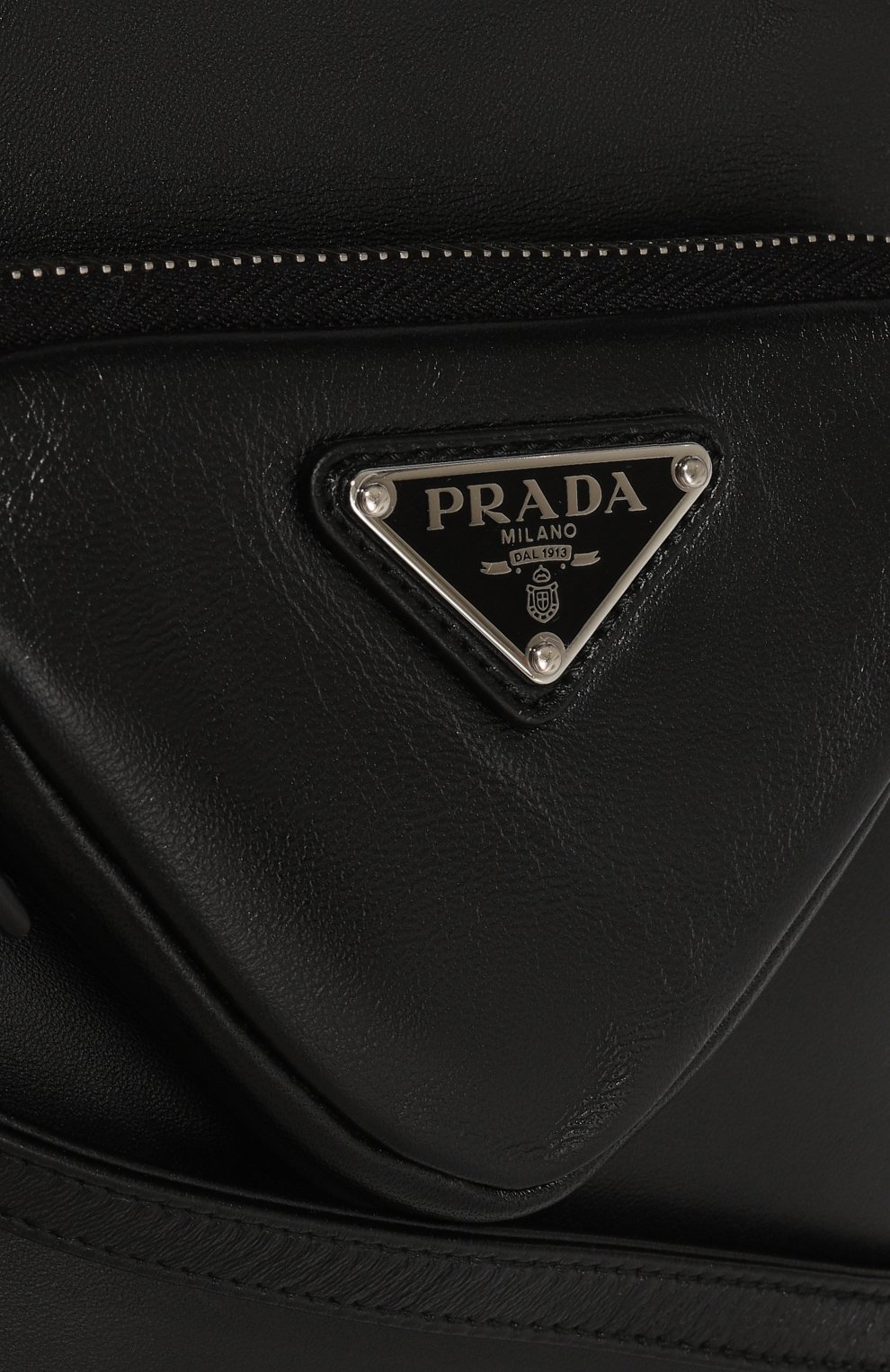 Сумка-тоут triangle PRADA черного цвета по цене 180000 руб., арт. 1BG418-2DX8-F0002-MTO, фото 3 Сумка-тоут triangle PRADA, арт. 1BG418-2DX8-F0002-MTO, фото 3