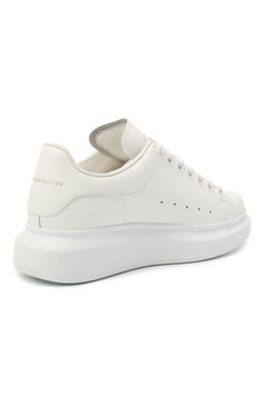 Женские кожаные кеды ALEXANDER MCQUEEN белого цвета, арт. 462214/WHGP0 | Фото 3 (Подошва: Платформа; Материал внутренний: Не назначено, Натуральная кожа; Региональные ограничения белый список (Axapta Mercury): RU; Материал сплава: Проставлено; Материал утеплителя: Без утеплителя; Драгоценные камни: Проставлено; Стили: Кэжуэл; Статус проверки: Проверена категория; Длина стельки: 23,3, 23,6, 23,9, 24,3, 24,6, 24,9, 25,3, 25,6, 25,9, 26,3, 26,6, 26,9, 27,3, 22,6; толщина подошвы: 4,4; ширина носка стельки: 7,3)