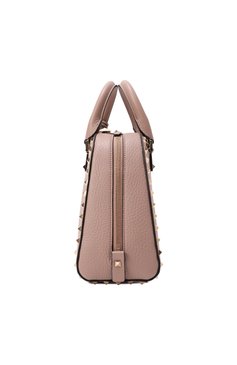 Женская сумка rockstud  VALENTINO светло-бежевого цвета, арт. 6W2B0Q96/VSF | Фото 4 (Ремень/цепочка: На ремешке; Размер: medium; Материал: Натуральная кожа)