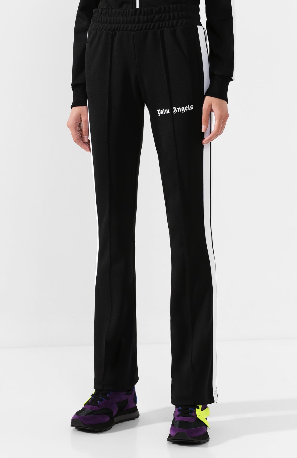 Брюки с лампасами PALM ANGELS черно-белого цвета по цене 36050 руб., арт. PWCA007E193840021001, фото 3 Брюки с лампасами PALM ANGELS, арт. PWCA007E193840021001, фото 3