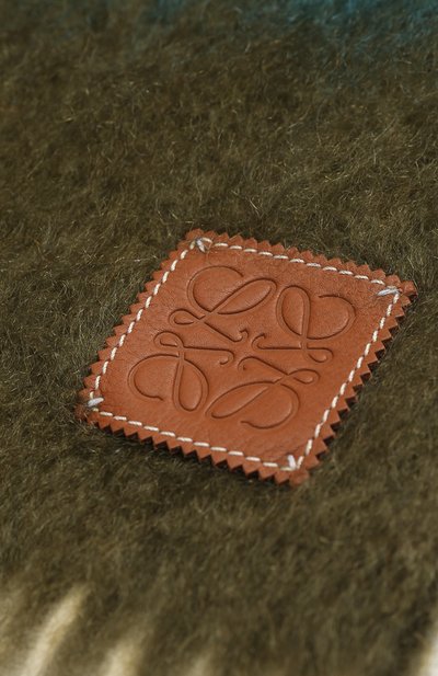 Шерстяной шарф LOEWE разноцветного цвета по цене 21900 руб., арт. 929.29.226, фото 2 Шерстяной шарф LOEWE, арт. 929.29.226, фото 2