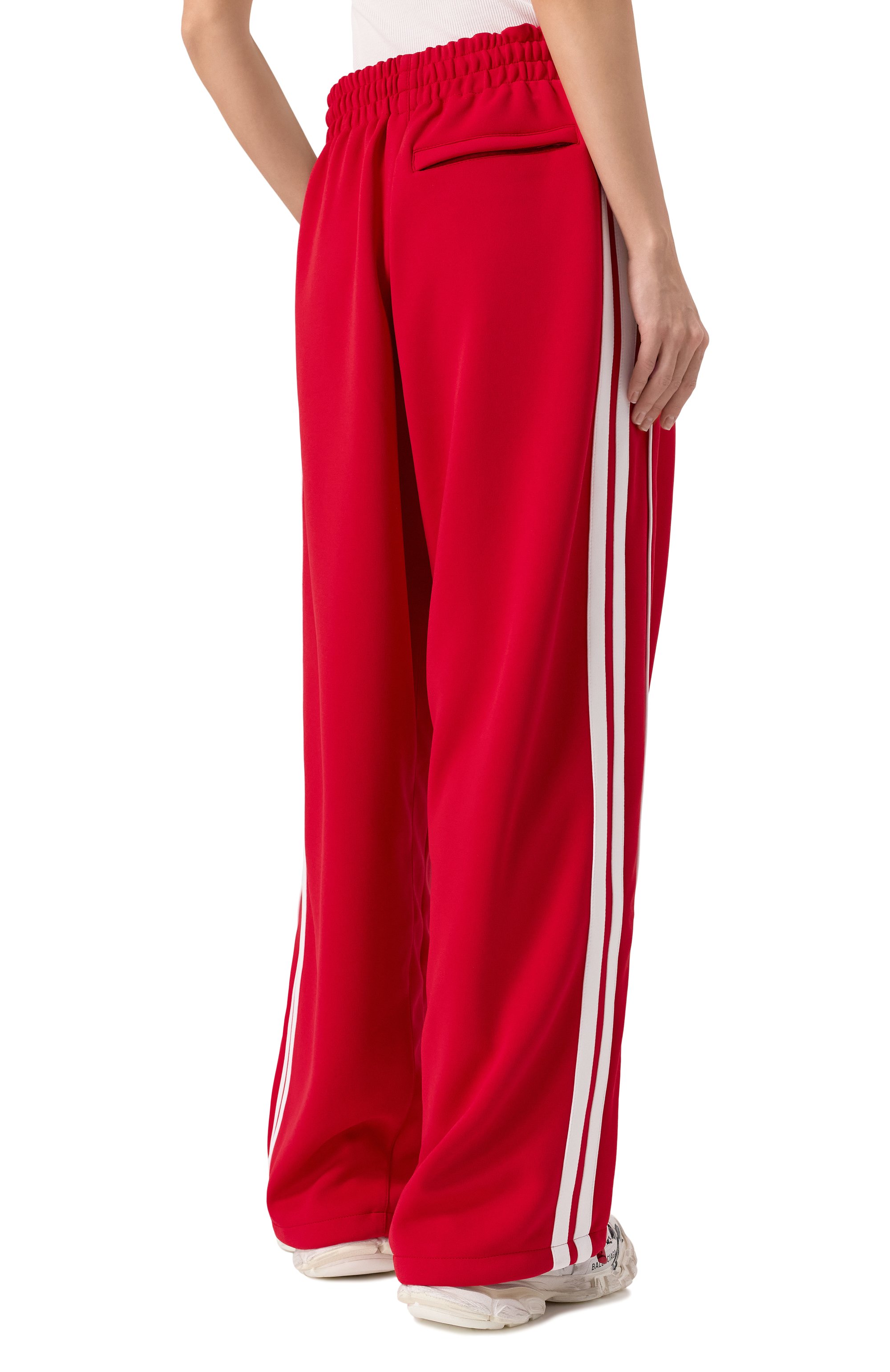 Брюки VETEMENTS красного цвета по цене 99500 руб., арт. UA66PA310R, фото 4 Брюки VETEMENTS, арт. UA66PA310R, фото 4