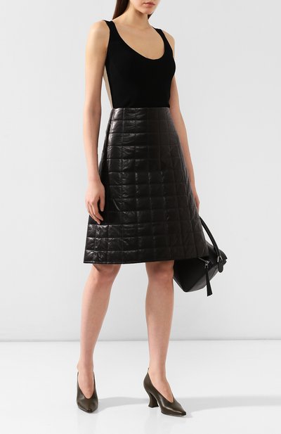 Топ BOTTEGA VENETA черного цвета по цене 131500 руб., арт. 583011/VA7M0, фото 2 Топ BOTTEGA VENETA, арт. 583011/VA7M0, фото 2